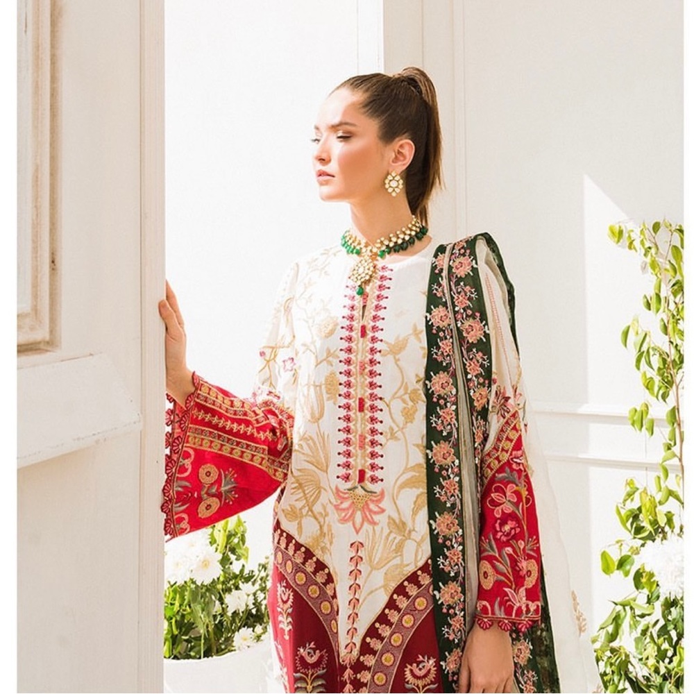 Pakistani designer Republic Womenswear premium collection evening formal 3 piece